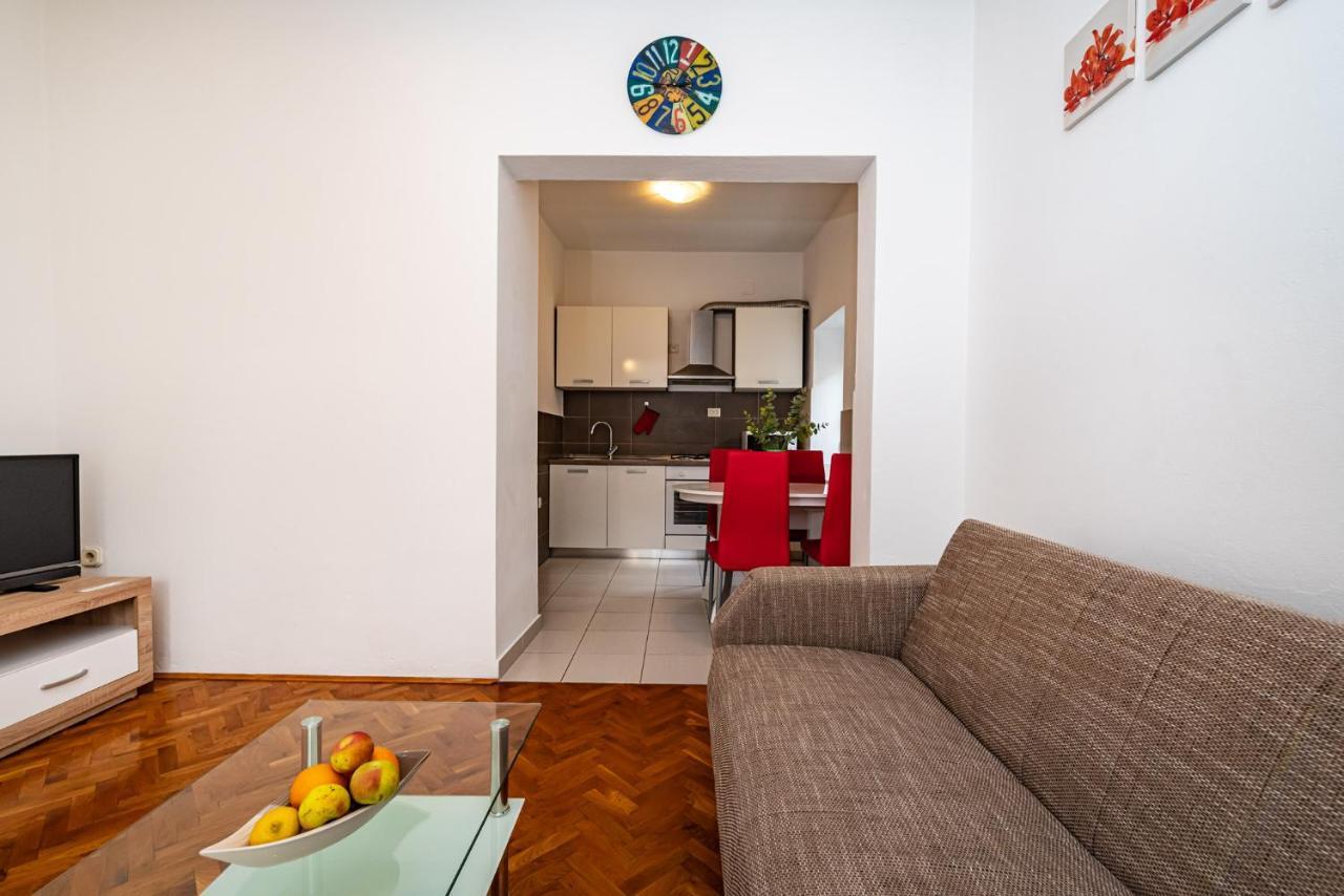 Apartment Eva Maslenica Extérieur photo